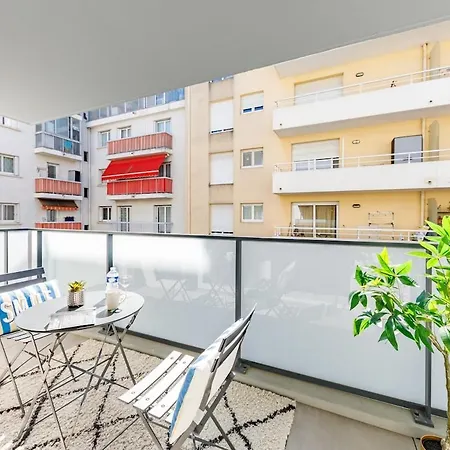 Lumineux T2 Avec Balcon, Netflix A Lägenhet