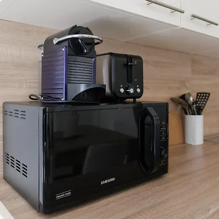 Lägenhet Lumineux T2 Avec Balcon, Netflix A *