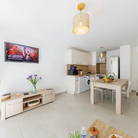 Lumineux T2 Avec Balcon, Netflix A Lägenhet Nice