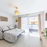 Lumineux T2 Avec Balcon, Netflix A