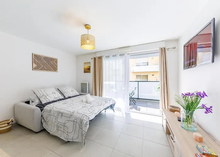 Lumineux T2 Avec Balcon, Netflix A