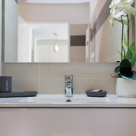 Apartment Lumineux T2 Avec Balcon, Netflix A
