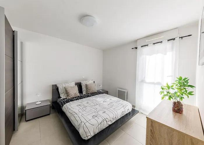 شقة Lumineux T2 Avec Balcon, Netflix A *